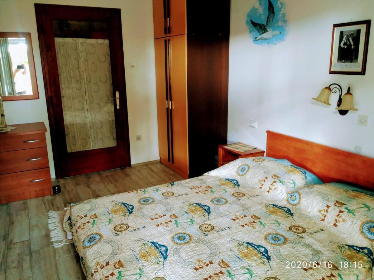Apartments Maricic 200 Meters From The Beach Novi Vinodolski Exteriör bild