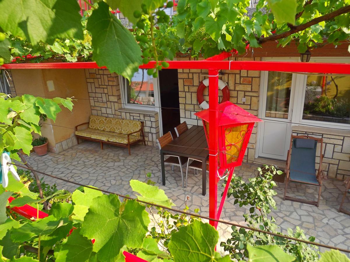 Apartments Maricic 200 Meters From The Beach Novi Vinodolski Exteriör bild