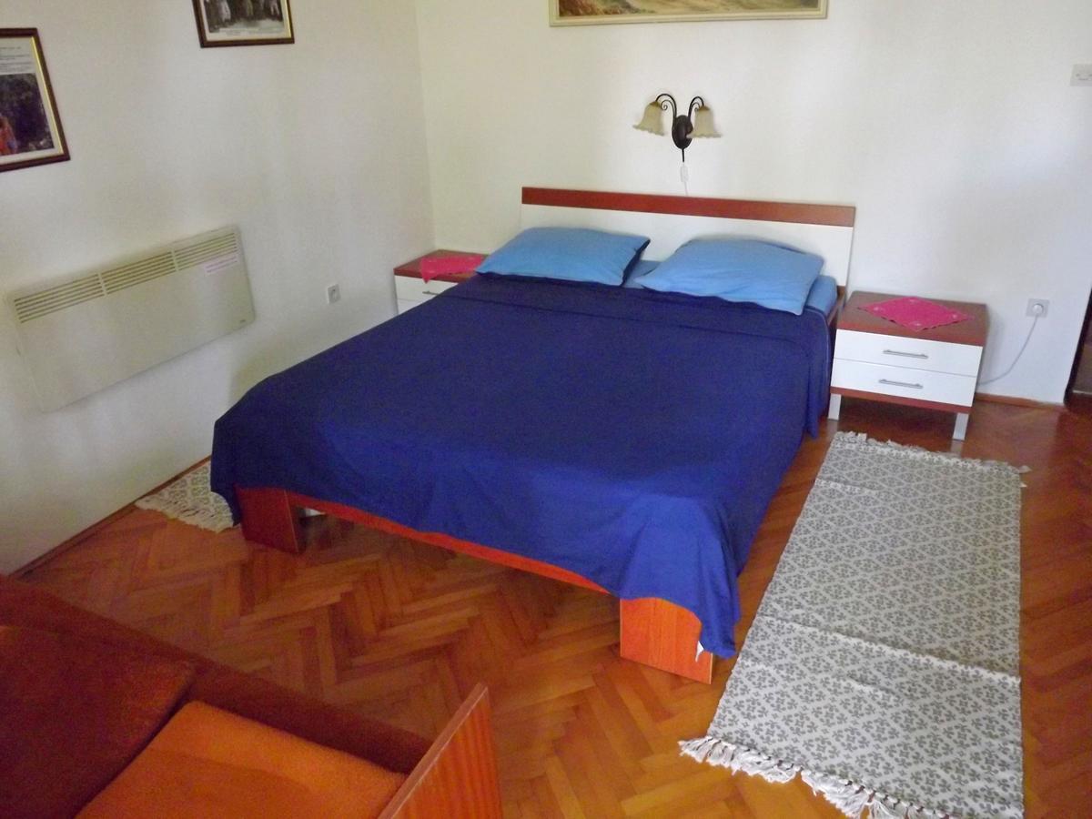 Apartments Maricic 200 Meters From The Beach Novi Vinodolski Exteriör bild