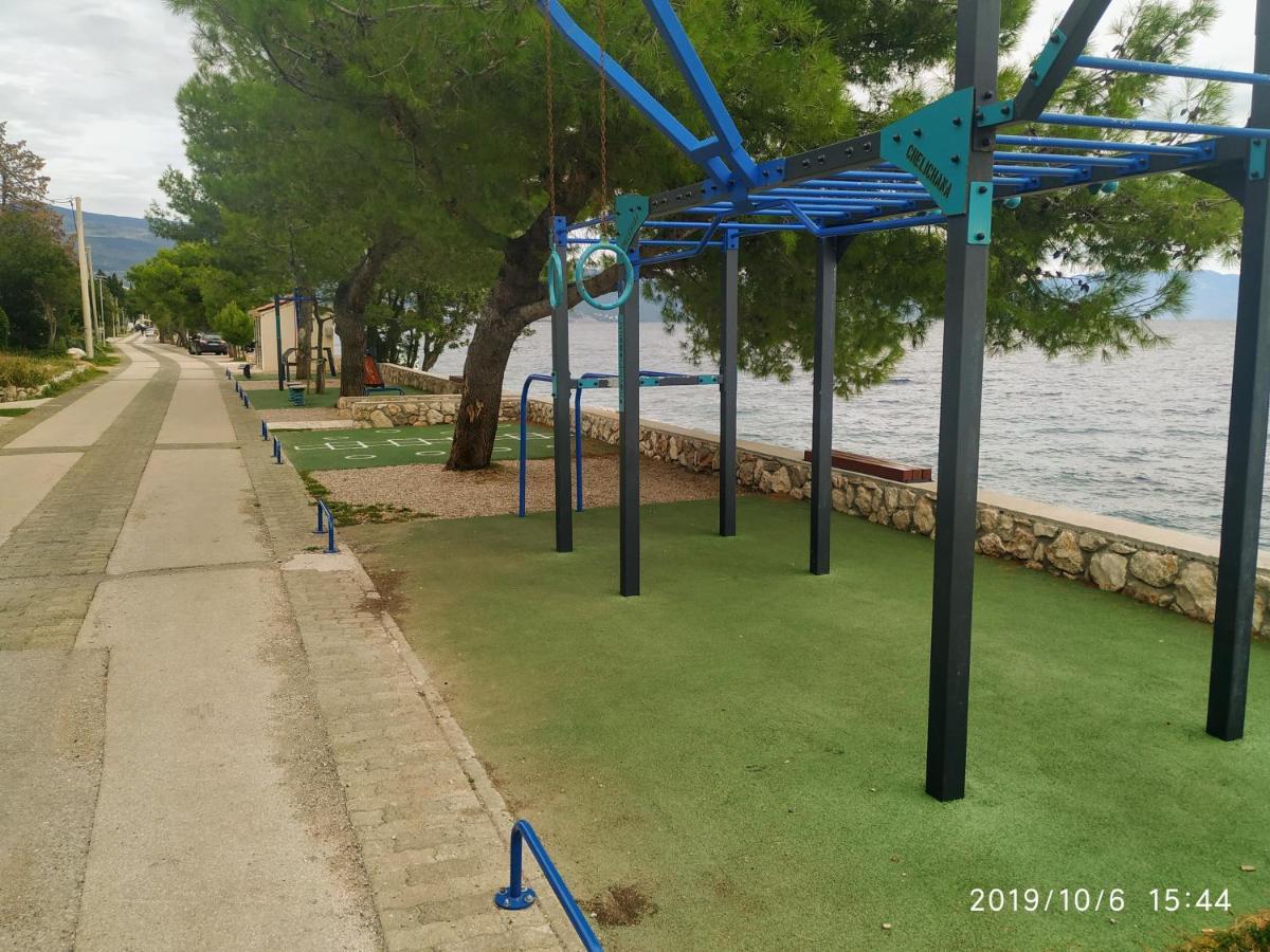 Apartments Maricic 200 Meters From The Beach Novi Vinodolski Exteriör bild